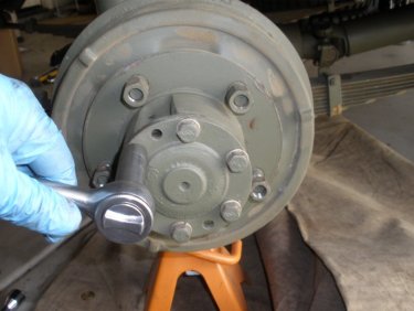 Rear brake drum removal ford ka #10